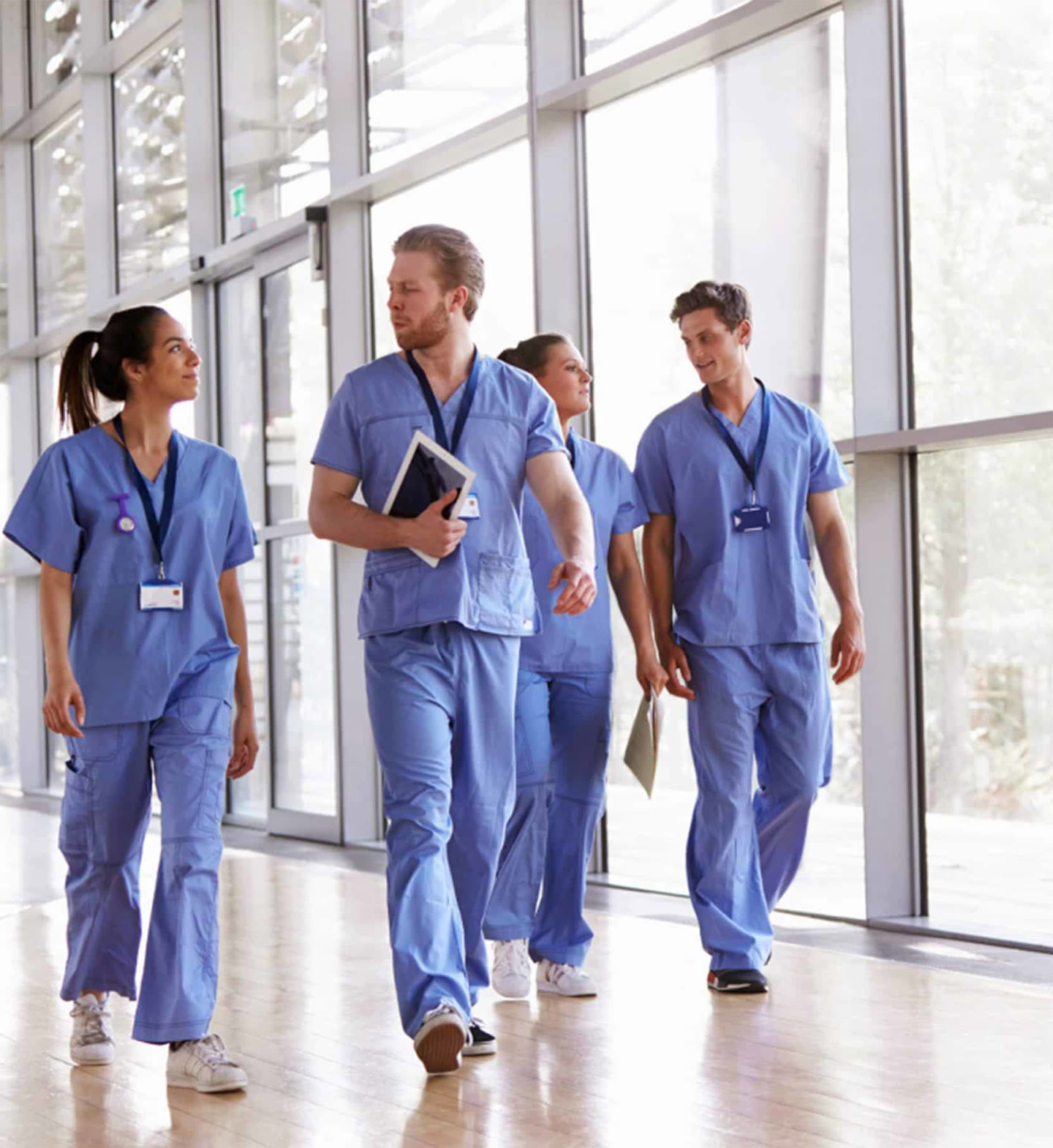 Choosing the Right Medical Uniform: A Comprehensive Guide